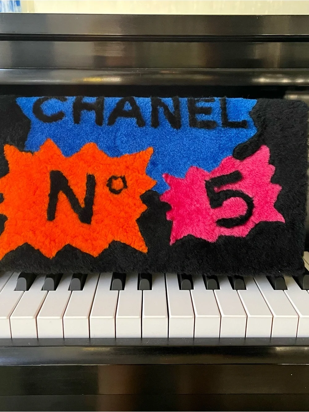 CHANEL bold clutch